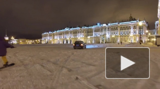 Сноубордист на Дворцовой дразнил полицейских