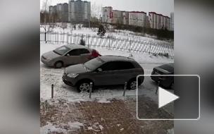 В Новосибирске водитель наехал на маму с коляской