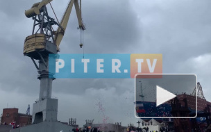 Атомный ледокол "Урал" спустили на воду в Петербурге: опубликовано видео