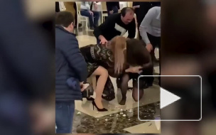 "Уж замуж невтерпеж": подружки невесты подрались из-за свадебного букета