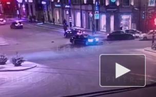 На площади Льва Толстого произошло тройное ДТП