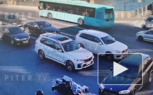 Появилось видео столкновения мотоцикла и BMW у Поцелуева моста