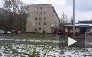 В Киришах загорелся жилой дом 