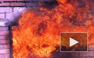 В Астрахани сотрудники ГИБДД спасли детей из горящего дома