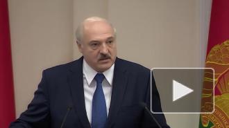 Лукашенко лишил ранга трех дипломатов 