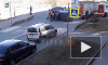 Видео: спасатели перевернули автомобиль после ДТП на набережной Черной речки