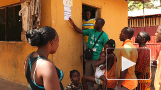 В Африке восстали из мертвых 3 человека, умерших от Эболы, население в панике