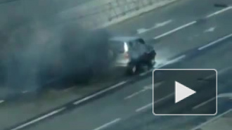 Появилось видео, как горит машина на Бухарестской