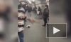 Голый мужчина лежал на полу станции метро "Невский проспект"