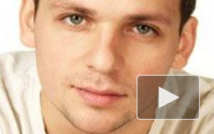 Звезду сериалов 32-летнего Алексея Янина, впавшего в кому после инсульта, могут отключить от аппаратов