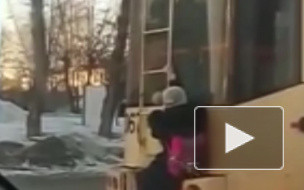 Маленькая зацеперша из Новосибирска попала на видео