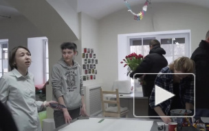 Мужчины ворвались в "женское-кафе" с цветами и получили перцовым баллончиком в лицо