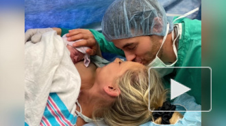 Иглесиас и Курникова показали новорожденного ребенка