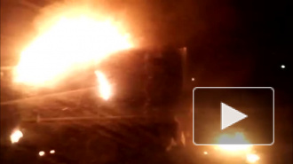 В Волгограде взорвалась и выгорела грузовая газель(видео)