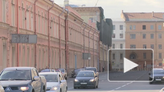 Москва: внедорожник вылетел на тротуар и сбил двух человек