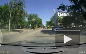 Автоледи едет на красный в Иркутске.