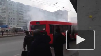Видео и фото горящего автобуса в Казани опубликовали в сети