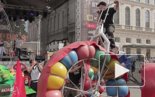 Петербуржцы блеснули идеями на параде уникальных транспортных средств Crazy Wheels