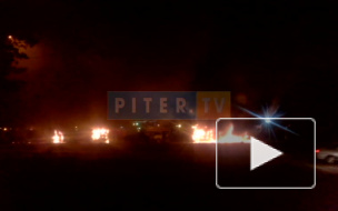 Полиция Петербурга ищет поджигателя грузовиков на Новоселов