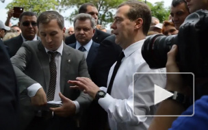 Медведев похвалил необычный подарок Путина ко Дню рождения