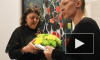 Скандал на выставке Зураба Церетели: акционистка принесла скульптору подарок в своей вагине