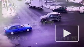 На перекрестке Есенина и Северного столкнулись BMW и Mercedes