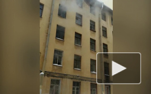 На Рижском проспекте пожарные тушили кухню