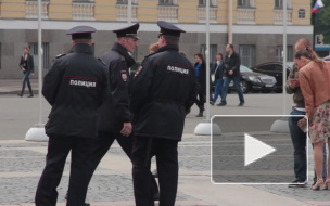 Немолодых рабочих из Северной Кореи избили и изрезали ножами в центре Петербурга