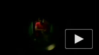 Петербуржец снял на видео угрозы соседа-полицейского подкинуть наркотики