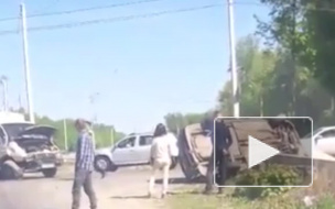 Страшное видео из Пензы: грузовик протаранил легковушку
