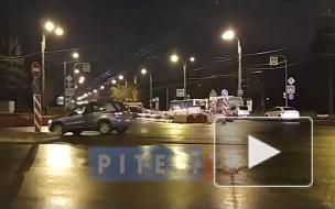 ДТП на перекрестке проспекта Ветеранов и Маршала Жукова собрало большую пробку