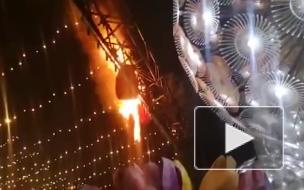 В Киеве на церемонии открытия главной елки загорелась гирлянда 