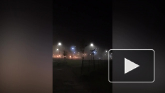 Петербуржцев испугал туман на Ветеранов
