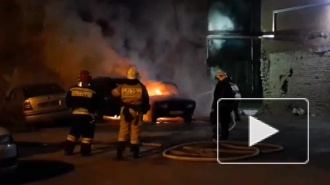 На Херсонской улице сгорели ВАЗ и "Фольксваген"