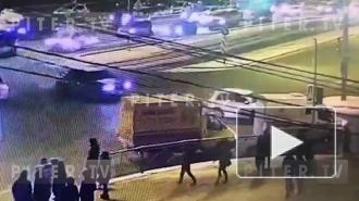 Видео: у метро "Приморская" столкнулись две иномарки