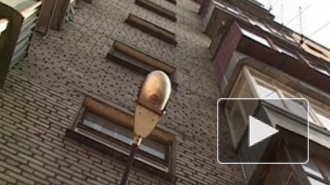 На востоке Москвы нашли восьмиклассницу, которая упала с 15 этажа: родственники в шоке