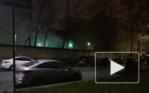 Возле детской больницы на Ваське прорвало трубу с кипятком