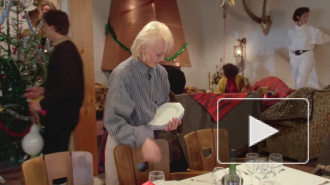 Спустя 35 лет. Группа "Wham!" перевыпустила клип на песню Last Christmas