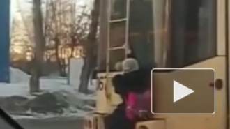 Маленькая зацеперша из Новосибирска попала на видео