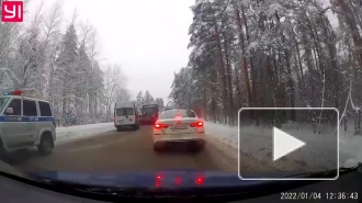 В Выборгском районе произошла смертельная авария с грузовиком и легковушкой