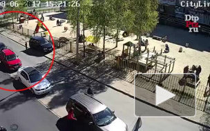 В сети появилось видео наезда автомобиля на ребенка в Петрозаводске