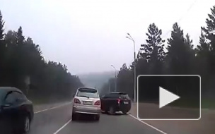 Жесткое тройное ДТП на трассе под Иркутском попало на видео