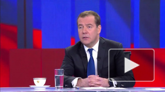 Медведев заявил об угрозе "беспощадного бунта" в России