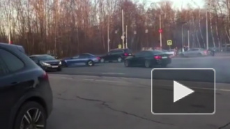 Видео: двое мажоров устроили московский дриф на BMW возле МГУ