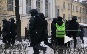 "ОВД-Инфо": количество задержанных на протестной акции в Петербурге достигло 961 