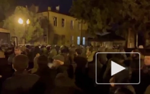 В Абхазии митинги за отставку президента переросли в столкновения с милицией