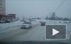 Сдаёт назад на Нарановича.