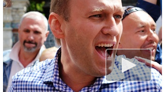 Предвыборный митинг Навального закончился скандальным задержанием