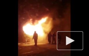 Огненное видео: на трассе Ленинск - Кузнецк сгорела фура