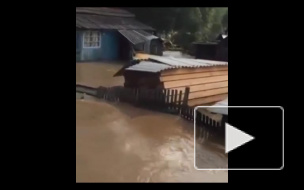 Появились видео последствия страшного тайфуна, унесшего жизнь начальника МЧС Приморья